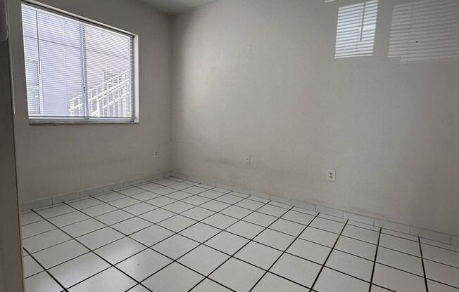 1 bed, 1 bath, 315 sqft, $1,380, Unit 218