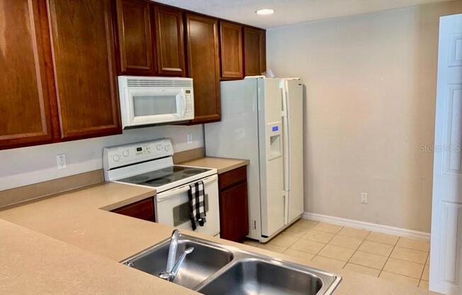3896 SILVERBELL LOOP