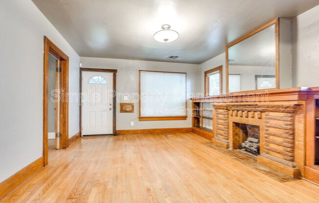 1817 W PARK PL