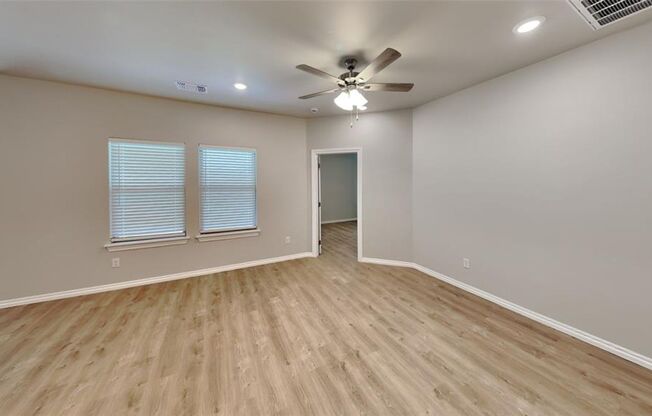 Luxury 2 Bedroom 2 Bathroom Cottage in 55+ Community (MOVE IN SPECIAL)