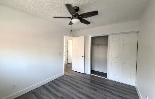2 beds, 1 bath, 890 sqft, $1,595, Unit 15