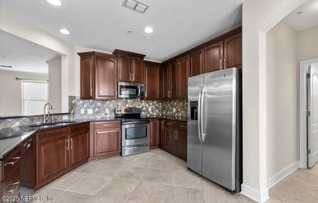 4480 Deerwood Lake #642