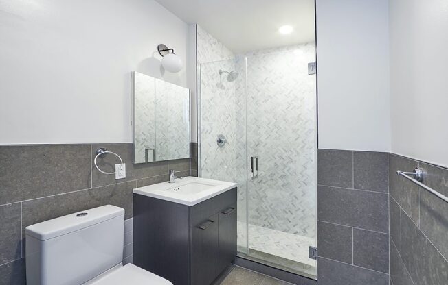 Studio, 1 bath, $4,450, Unit 8a
