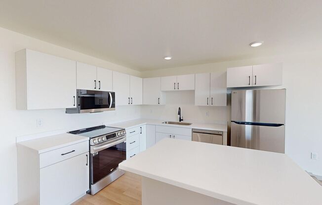 2 beds, 2 baths, 850 sqft, $1,080, Unit 1121-201