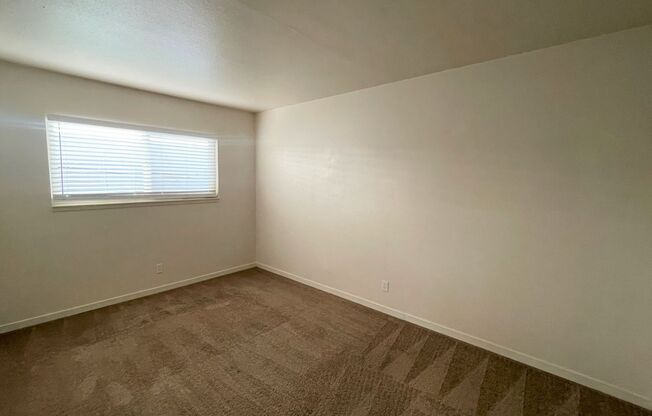 2 beds, 1 bath, 825 sqft, $1,495, Unit 241-3