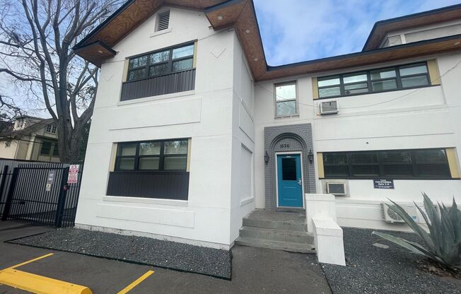 Studio, 1 bath, 600 sqft, $1,199, Unit 1526-04