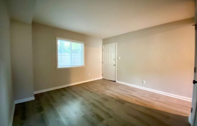 2 beds, 1 bath, 850 sqft, $1,470, Unit 497-D13