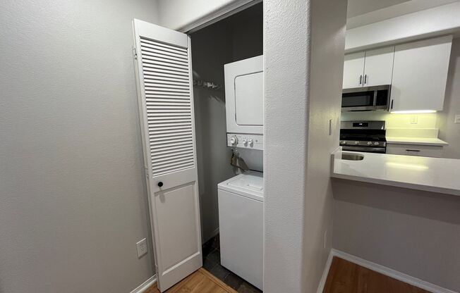 2 beds, 2 baths, 1,088 sqft, $3,098, Unit 205