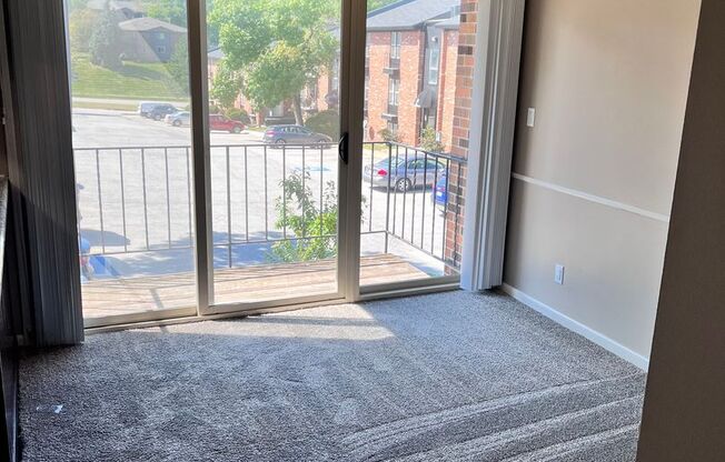 2 beds, 1 bath, 948 sqft, $1,199, Unit 069