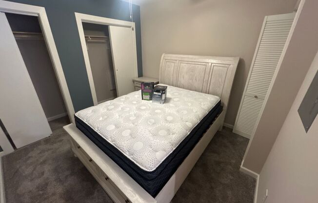 Studio, 1 bath, 502 sqft, $1,200, Unit 17