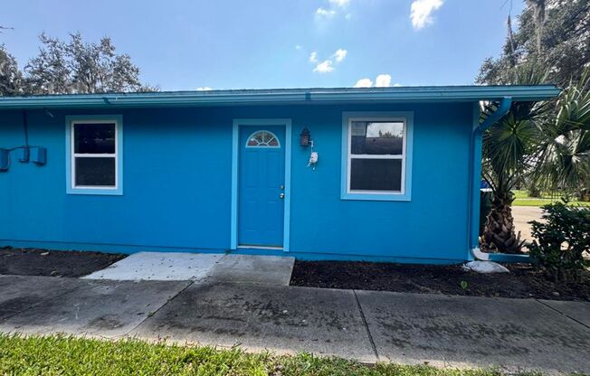 2/2 Duplex with Flex Room