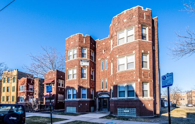 10908 S Vernon