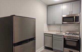 505 W Belmont Ave #