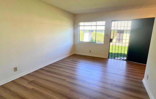 1426-1438 W. Summit St. Long Beach, CA 90810