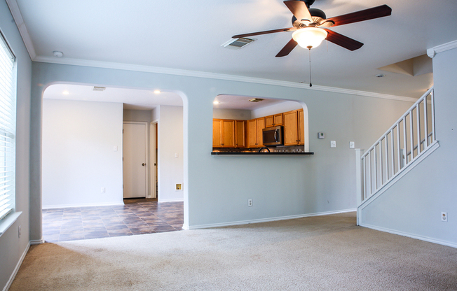 164 SPRINGTREE HOLW
