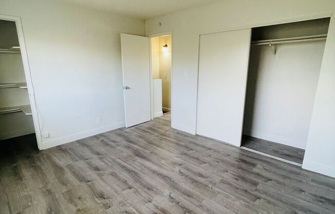 2 beds, 1.5 baths, 930 sqft, $2,400, Unit Unit 4