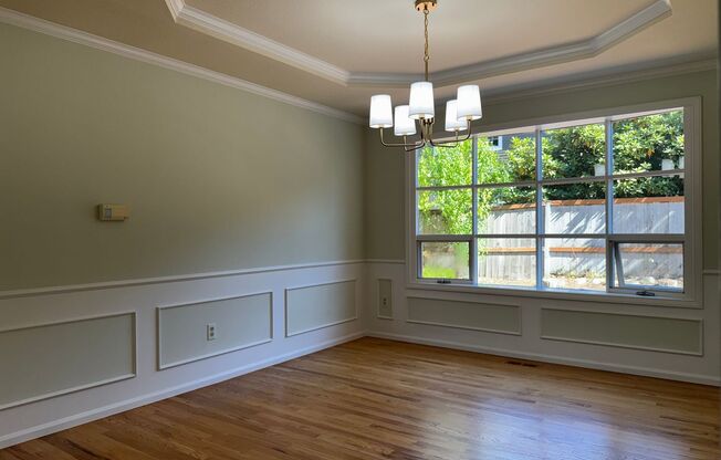 4 beds, 2.5 baths, $4,500