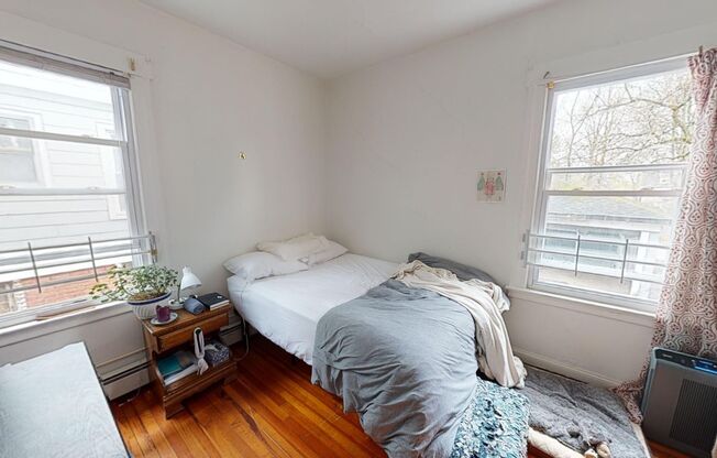 2 beds, 1 bath, $1,995, Unit Unit 2 (1st Fl)