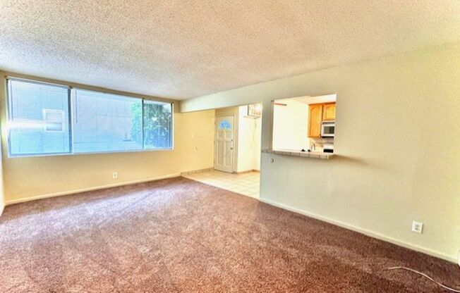 1 bed, 1 bath, 671 sqft, $2,075, Unit B