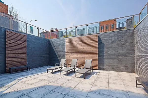 Studio, 1 bath, $2,850, Unit 6D