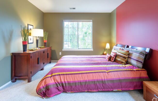 2 BR, 2 BA - 1050 SF