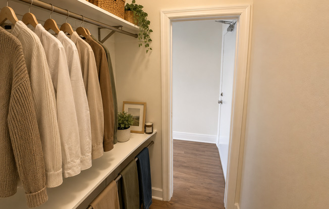 Studio, 1 bath, $1,300, Unit 314