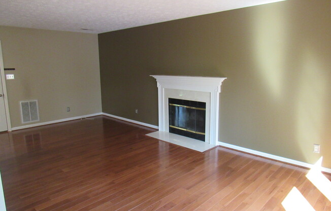 3 beds, 2.5 baths, $2,600