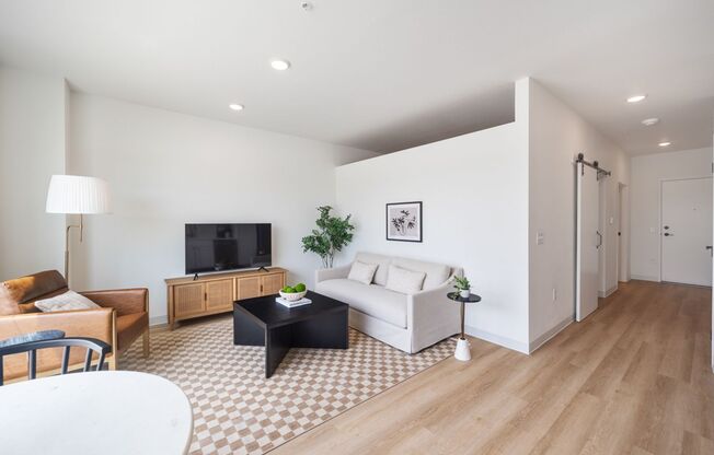 1 bed, 1 bath, 630 sqft, $1,175, Unit 118