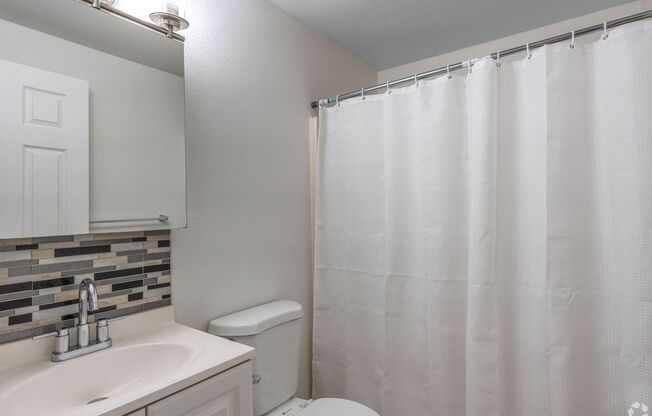 2 beds, 1 bath, 752 sqft, $1,525, Unit 224