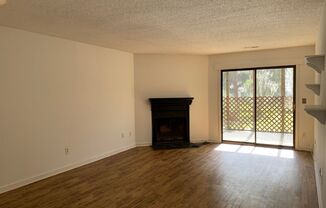 2 beds, 1 bath, $1,500, Unit Unit 3