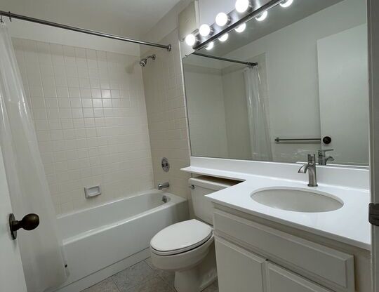 2 beds, 2 baths, 1,264 sqft, $3,275, Unit 607