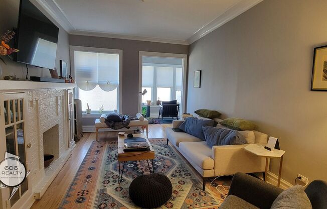 East Albany Park Apts for Rent!