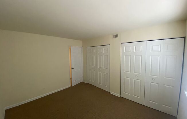 1 bed, 1 bath, 700 sqft, $1,575, Unit 421-#406