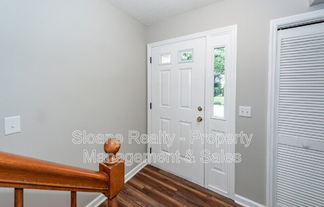 854 COLONY DR