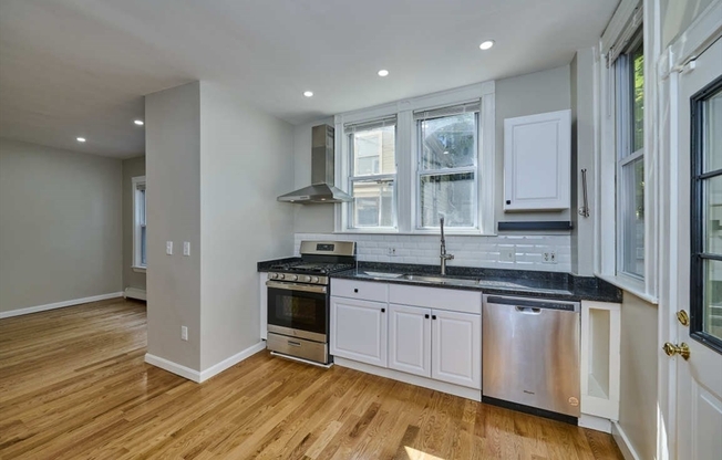27 ELLERY ST