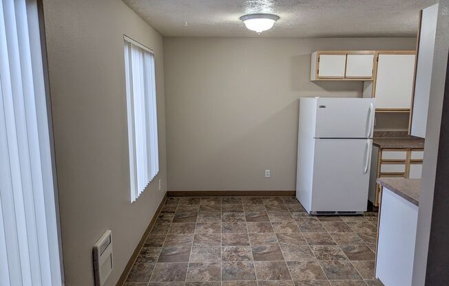 2 beds, 1 bath, 837 sqft, $1,250, Unit 1358