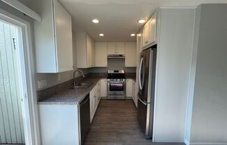 2 beds, 1.5 baths, 1,100 sqft, $4,400, Unit 155