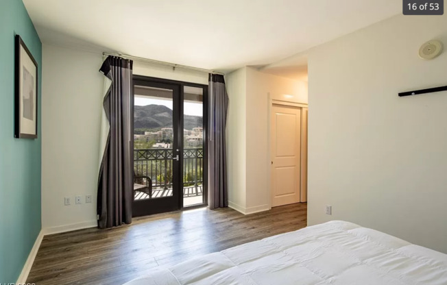 2 beds, 2 baths, $2,625, Unit # 320
