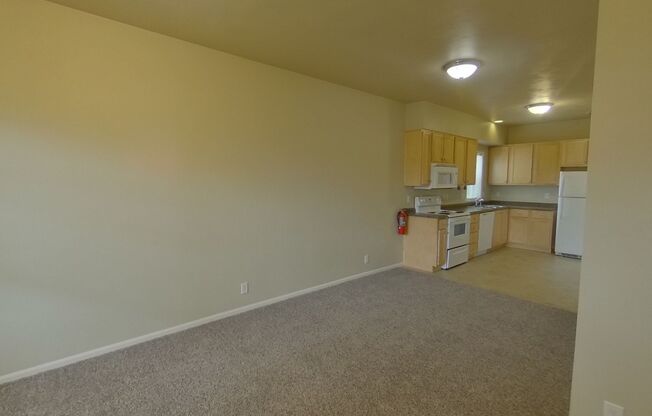 2 beds, 1.5 baths, $1,650, Unit 3