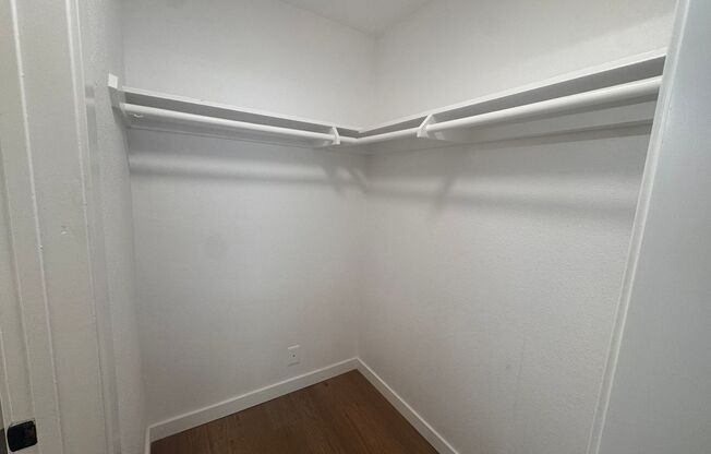 2 beds, 1.5 baths, 740 sqft, $2,950, Unit 2225-E
