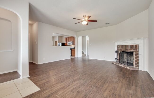 Beautiful 4 BR/3.5 bath home in Turnberry