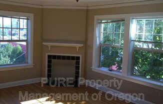709 SW 16th Ave