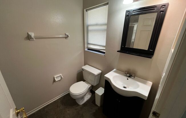 2 beds, 2 baths, $1,600