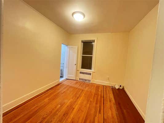 3 beds, 2 baths, 1,000 sqft, $3,000, Unit 3