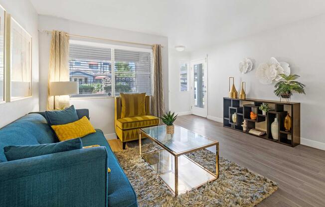 2 beds, 2 baths, 1,052 sqft, $1,605