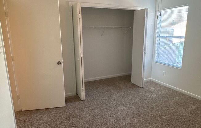 2 beds, 2 baths, 1,003 sqft, $1,120, Unit 3004