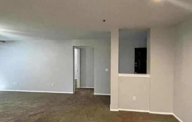 2 beds, 2 baths, $1,900, Unit #112