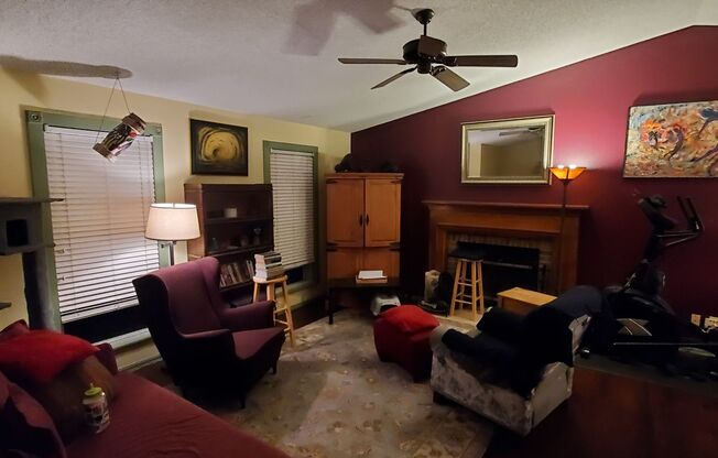 2 beds, 2 baths, $2,500