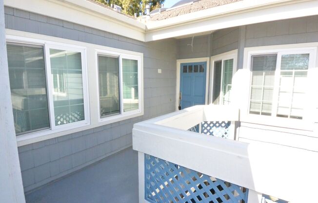 Beautiful Remodeled 2 Bed 2.5 Bath Condo in Pacific Ranch