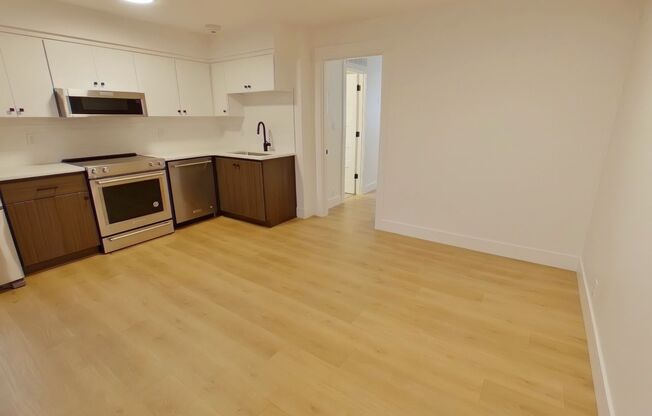 1 bed, 1 bath, $1,395, Unit E